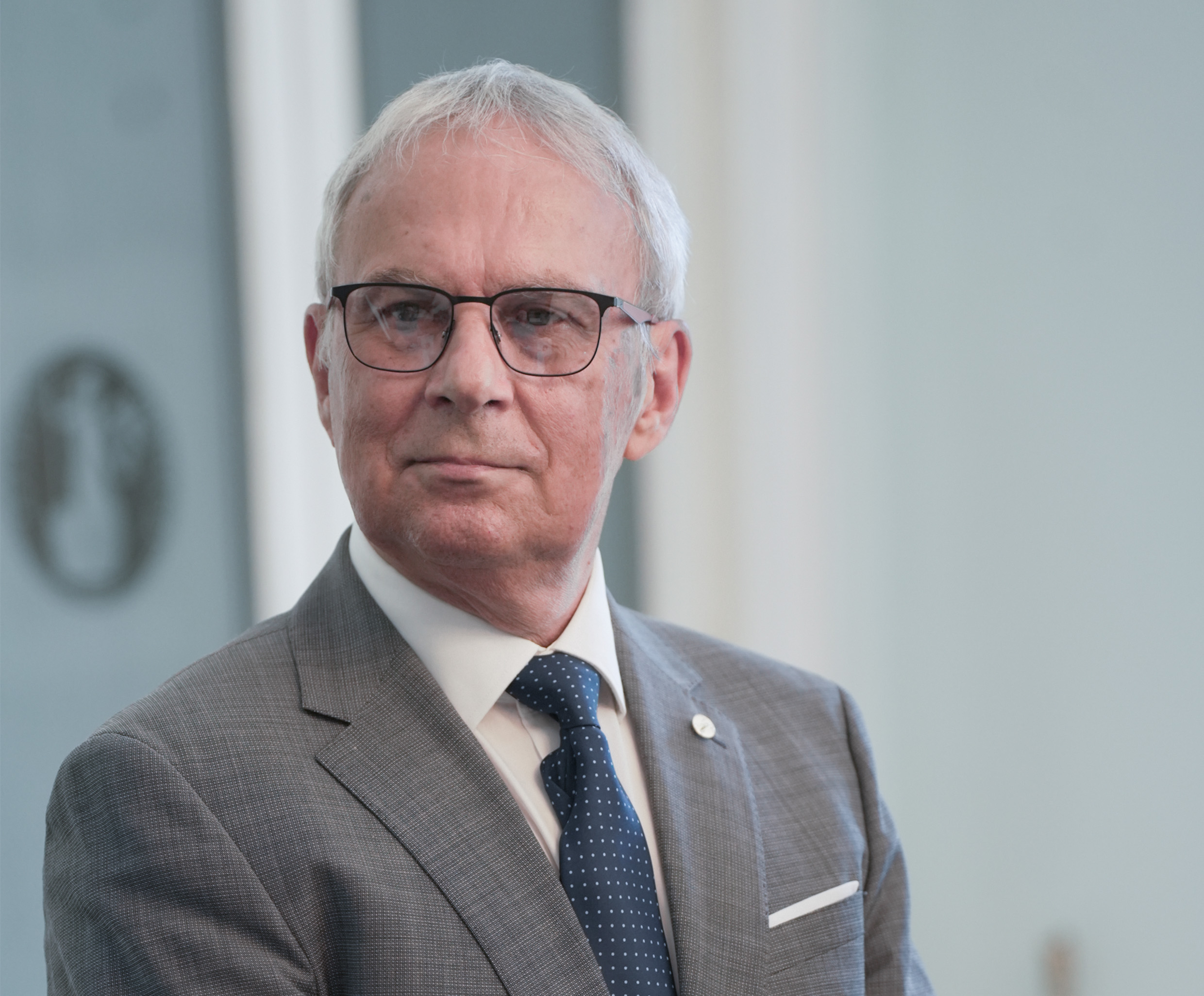 Marius Andruh preia conducerea Academiei Române: misiunea de a transforma expertiza în decizii publice