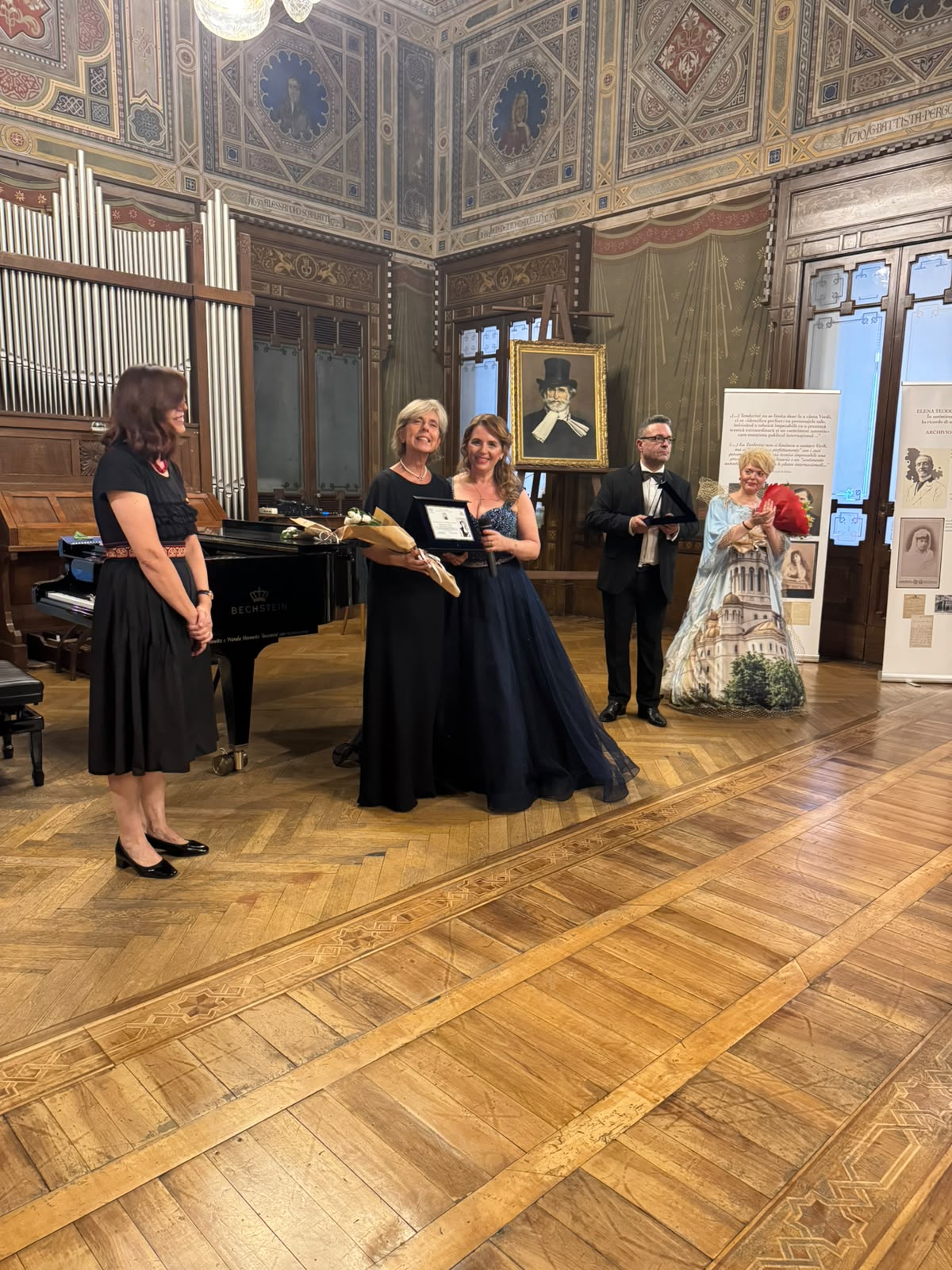 Milano găzduiește deschiderea parcursului internațional dedicat centenariului Elenei Teodorini