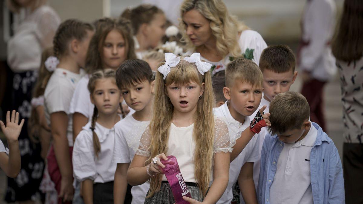 Meseria părinților influențează succesul școlar mai mult decât nivelul studiilor lor, arată un studiu