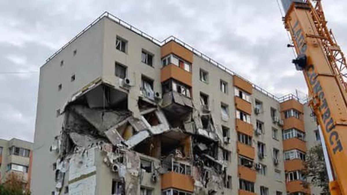 A început demolarea etajelor distruse de explozia din Rahova, o operațiune de o complexitate tehnică fără precedent