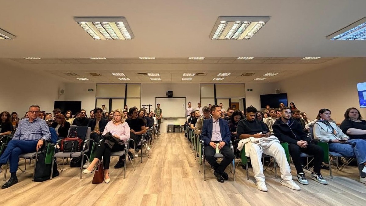 Reacții în mediul academic după apelul lui Nicușor Dan: un student i-a spus decanului „boss”
