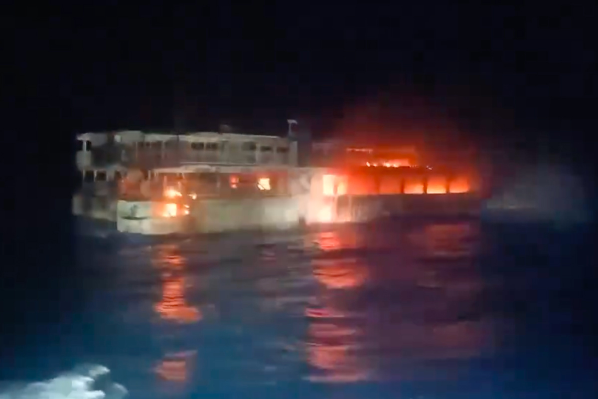 Tragedie în Filipine: Un feribot a luat foc, bilanțul victimelor este încă în creștere