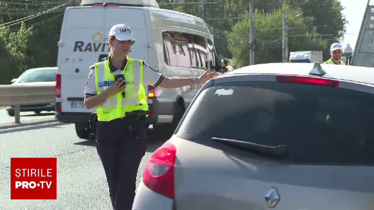 Amenzi de până la 1.700 de lei pentru șoferii care folosesc telefonul la volan în județul Timiș