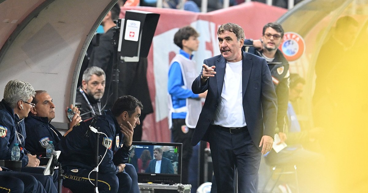 Gheorghe Hagi pune la chấm viitorul la națională după a patra înfrângere consecutivă
