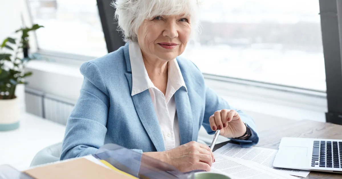 Calendarul plăților pentru octombrie 2026: când primesc pensionarii, copiii și persoanele cu dizabilități banii
