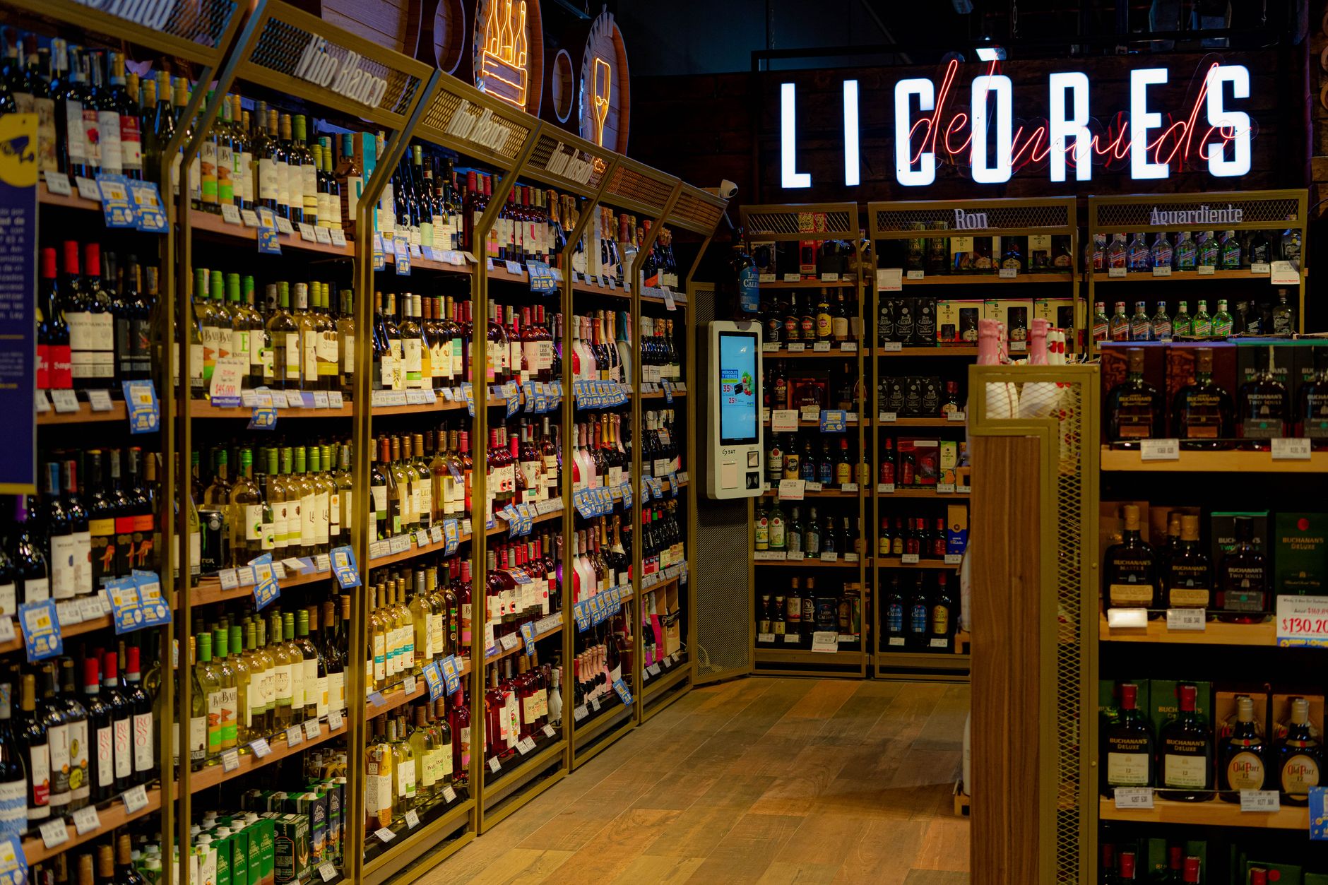 Comerțul cu amănuntul înregistrează o scădere de 5% în primele opt luni ale anului 2026