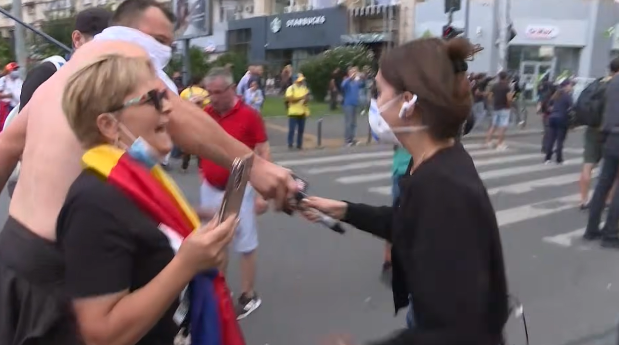 Echipa Realitatea Plus, victima violențelor în Piața Victoriei în timpul protestului fermierilor