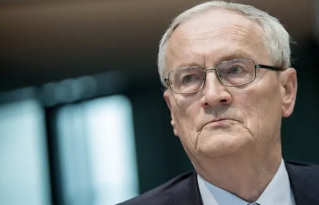 Fostul șef al serviciilor secrete germane, August Hanning, arestat pentru vânzarea de informații clasificate