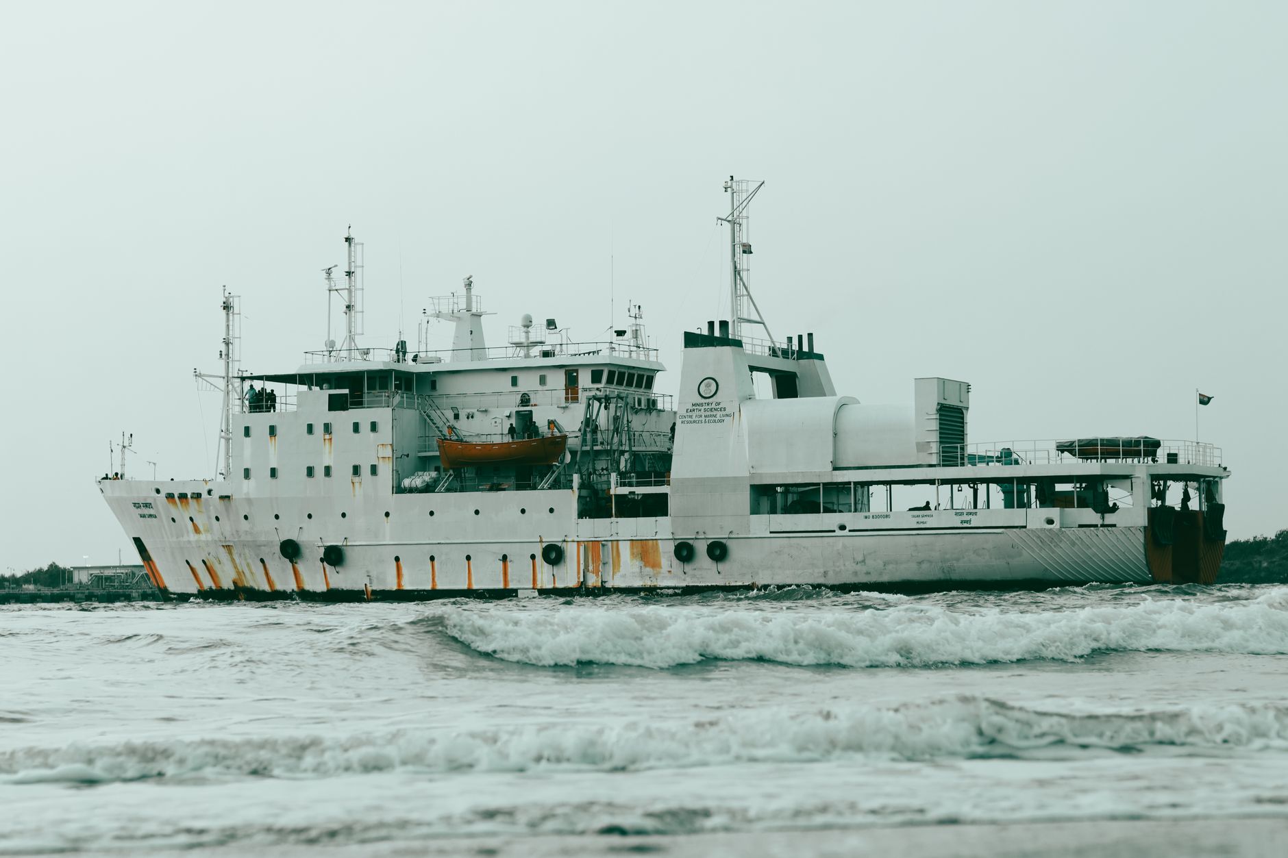 Situația din Marea Neagră devine îngrijorătoare după atacuri asupra navelor comerciale