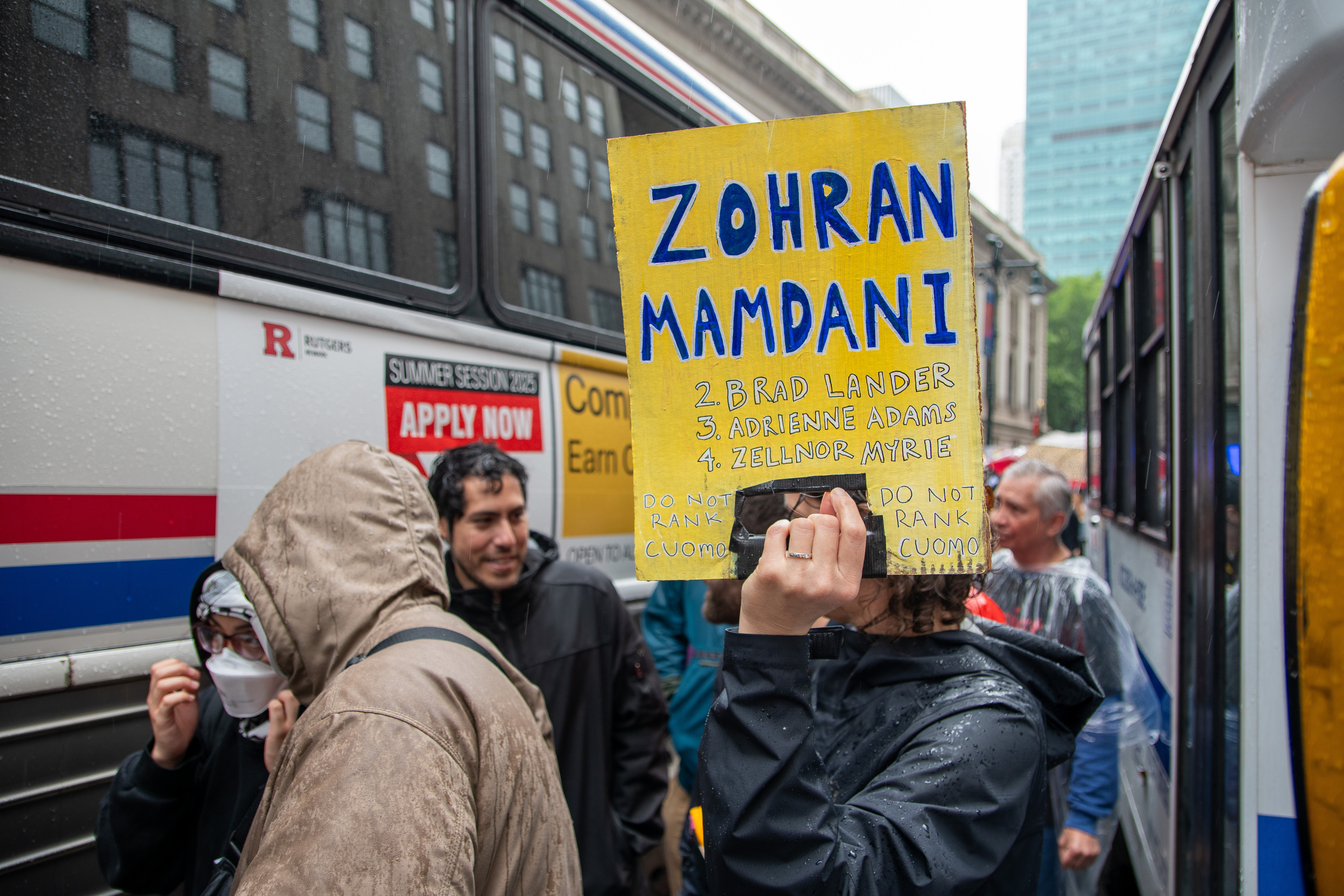 Donald Trump acuză imigrația și islamul de instabilitatea din Franța, în contextul protestelor elevilor
