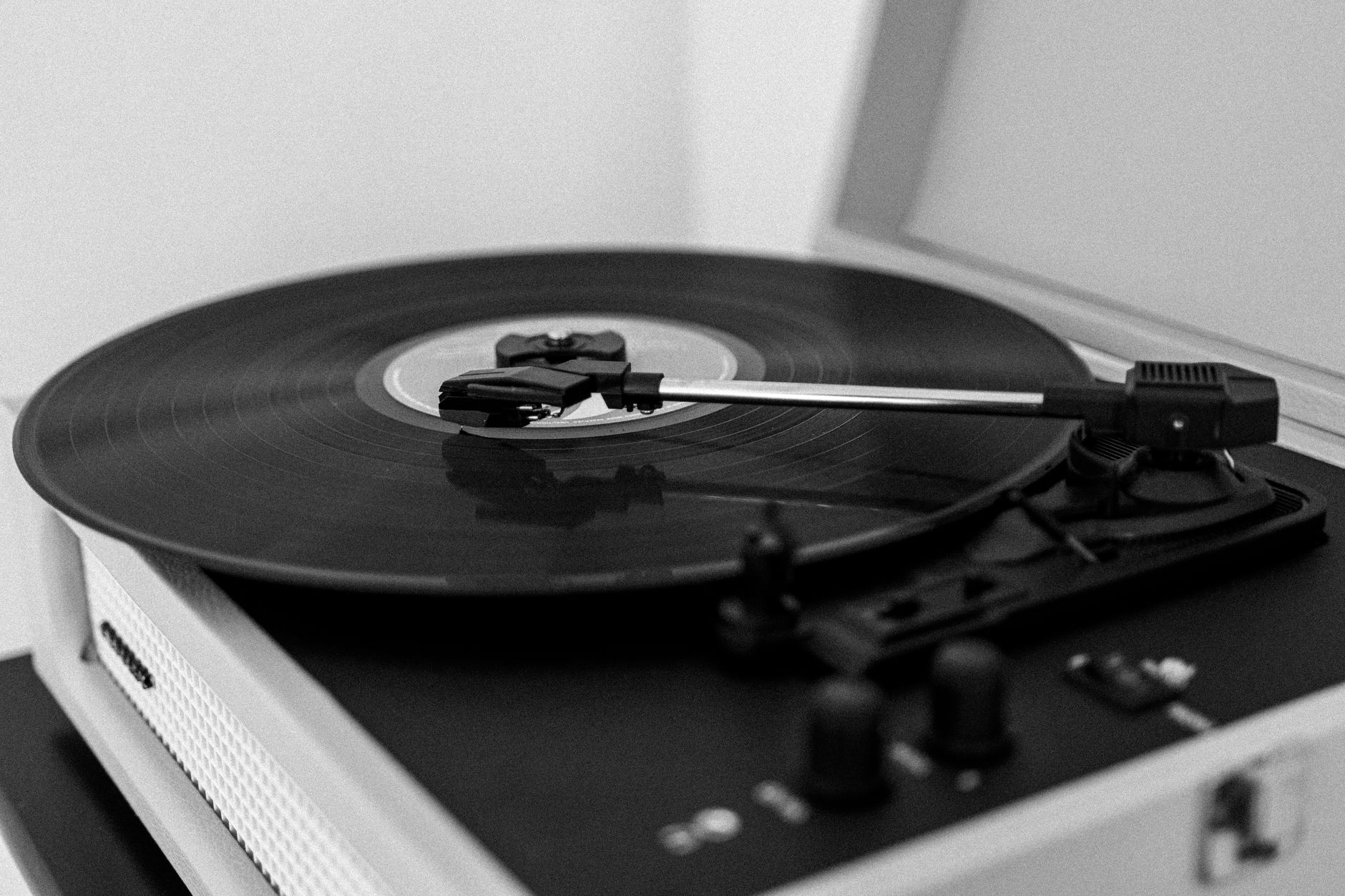 Vinil Verde: un scurt-metraj brazilian despre fascinația interzisului și abisurile motivației umane