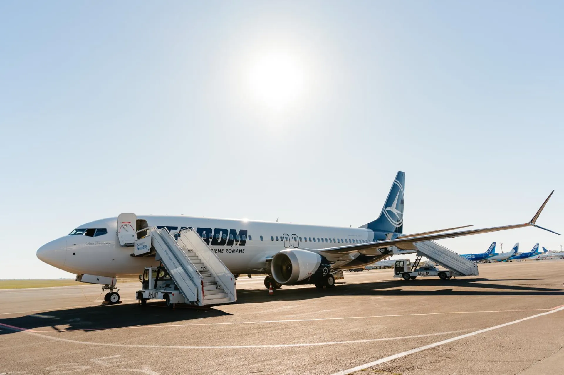 TAROM anunță dificultăți în utilizarea site-ului oficial din cauza unor lucrări de mentenanță