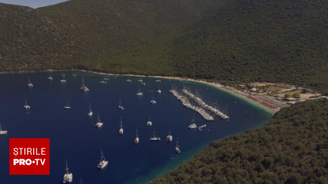 Record mondial de navigație în Grecia: peste 600 de români au participat la cea mai mare lecție de teorie nautică