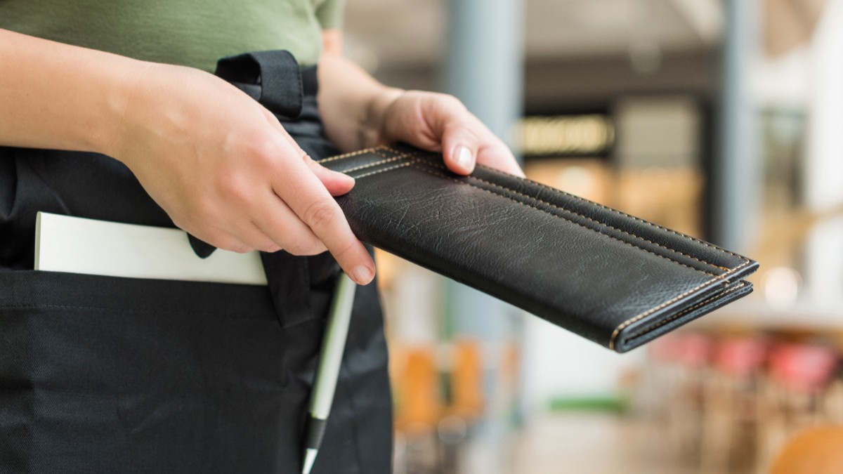 Un turist a rămas uimit de nota de plată din Spania: patru persoane au mâncat pentru doar 47 de euro