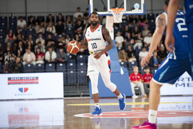 Rezultate la FIBA Europe Cup: CSM Raiffeisen Oradea a debutat cu victorie, în timp ce SCMU Craiova și Dinamo au pierdut