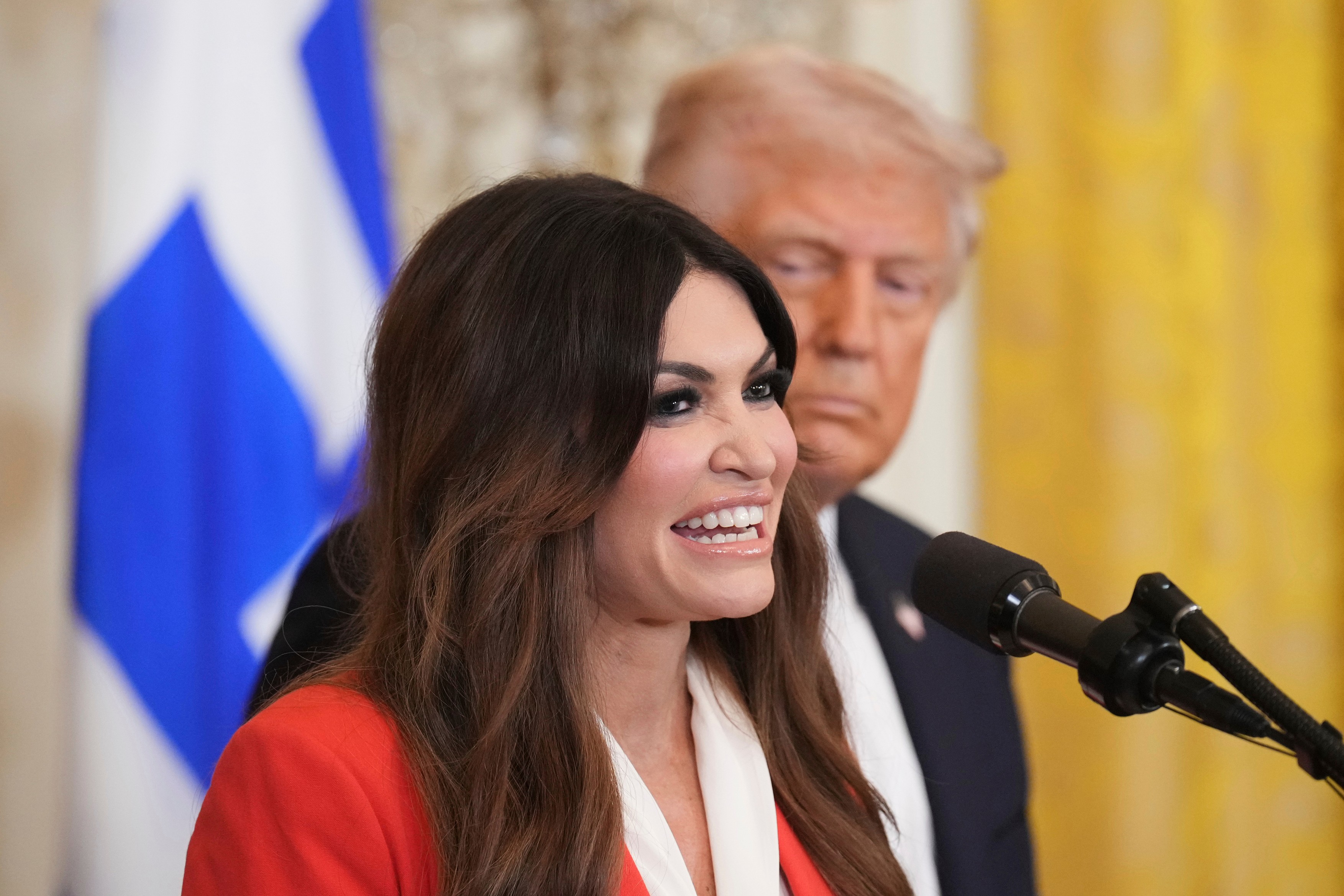 Scandal la ambasada SUA în Grecia: Kimberly Guilfoyle este acuzată că a cerut bani în contul personal