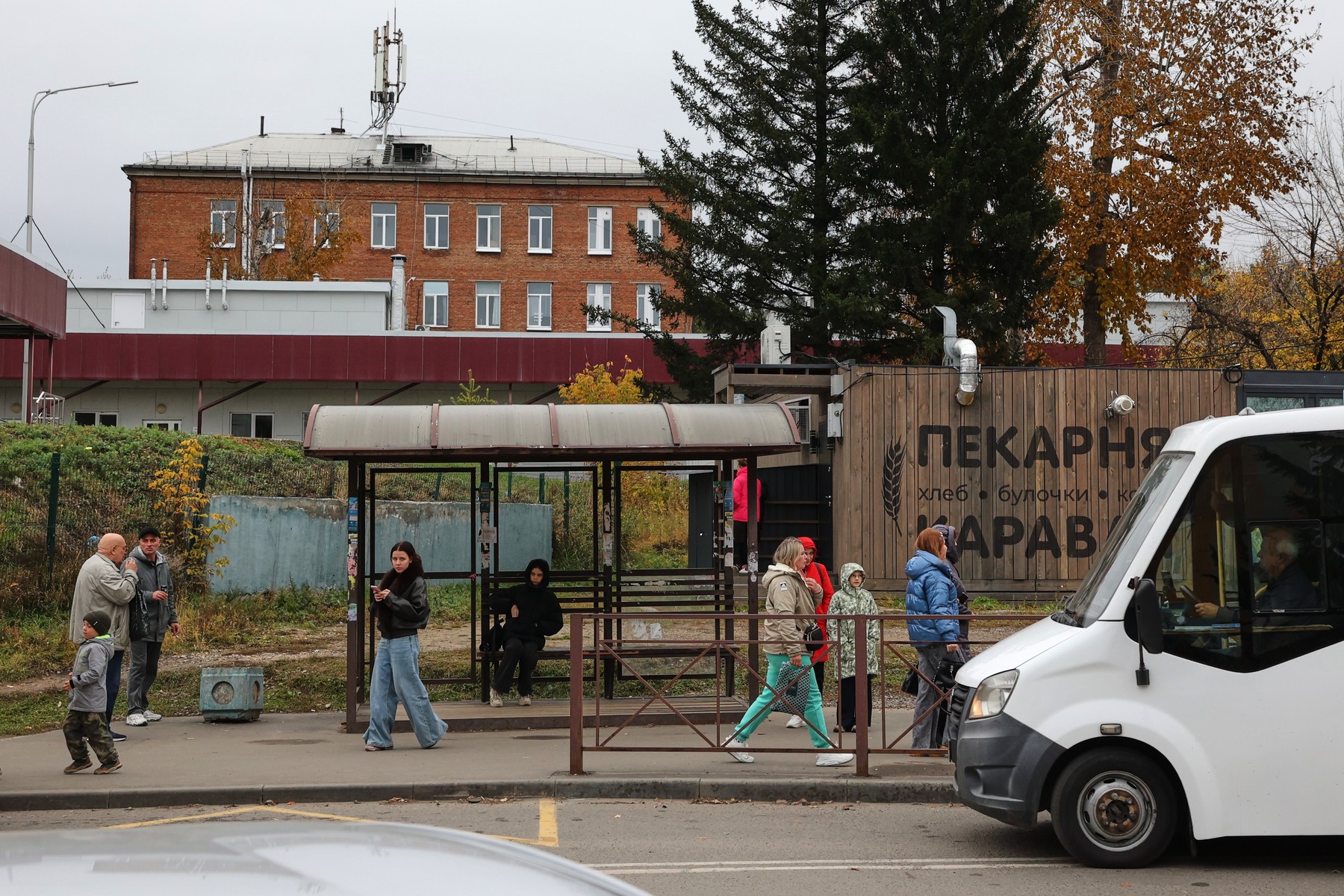 Tensiuni în Siberia după moartea unei laborante. Localnicii din Șelehov nu mai au încredere în autorități