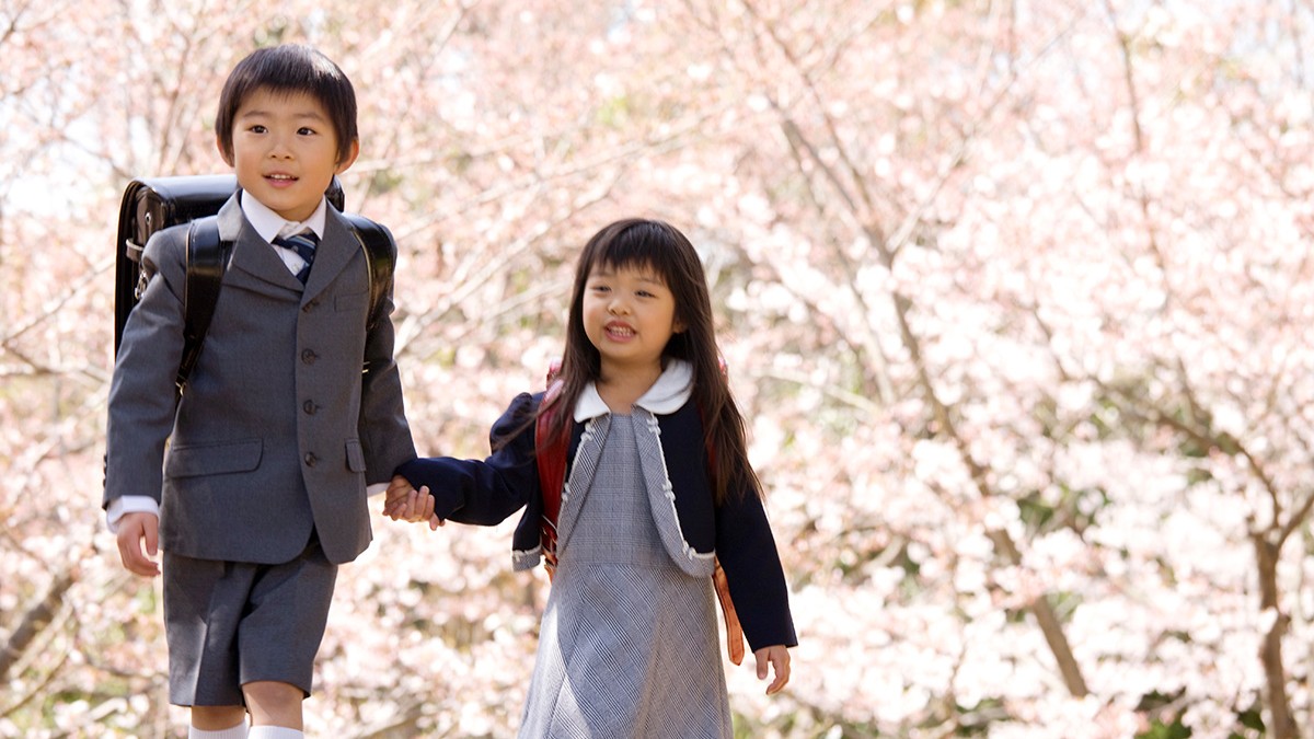 Sistemul Shudan Toko: Cum merg copiii de 6 ani singuri la școală în Japonia sub supravegherea colegilor