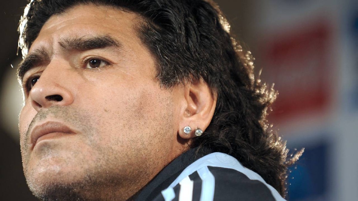 Procurorii din Argentina cer pedepse mari pentru echipa medicală care l-a îngrijit pe Diego Maradona