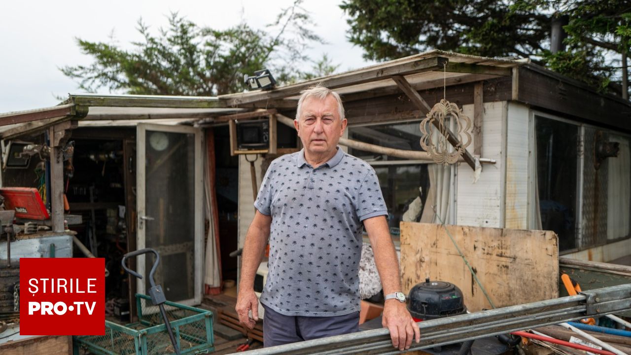 Un bărbat din UK și-a găsit casa distrusă de un buldozer. A pierdut și cenușa fiului său