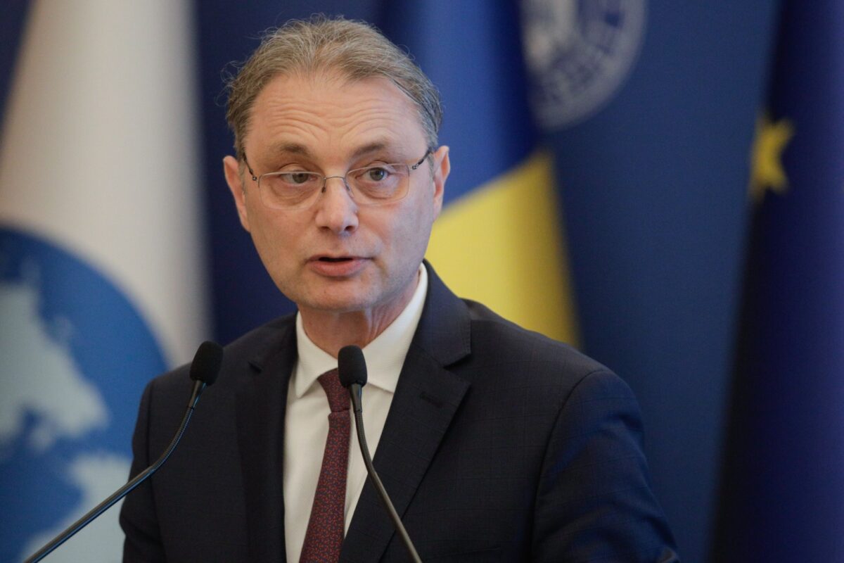 Luca Niculescu promite indexarea pensiilor în 2027 și adoptarea unei noi legi a salarizării