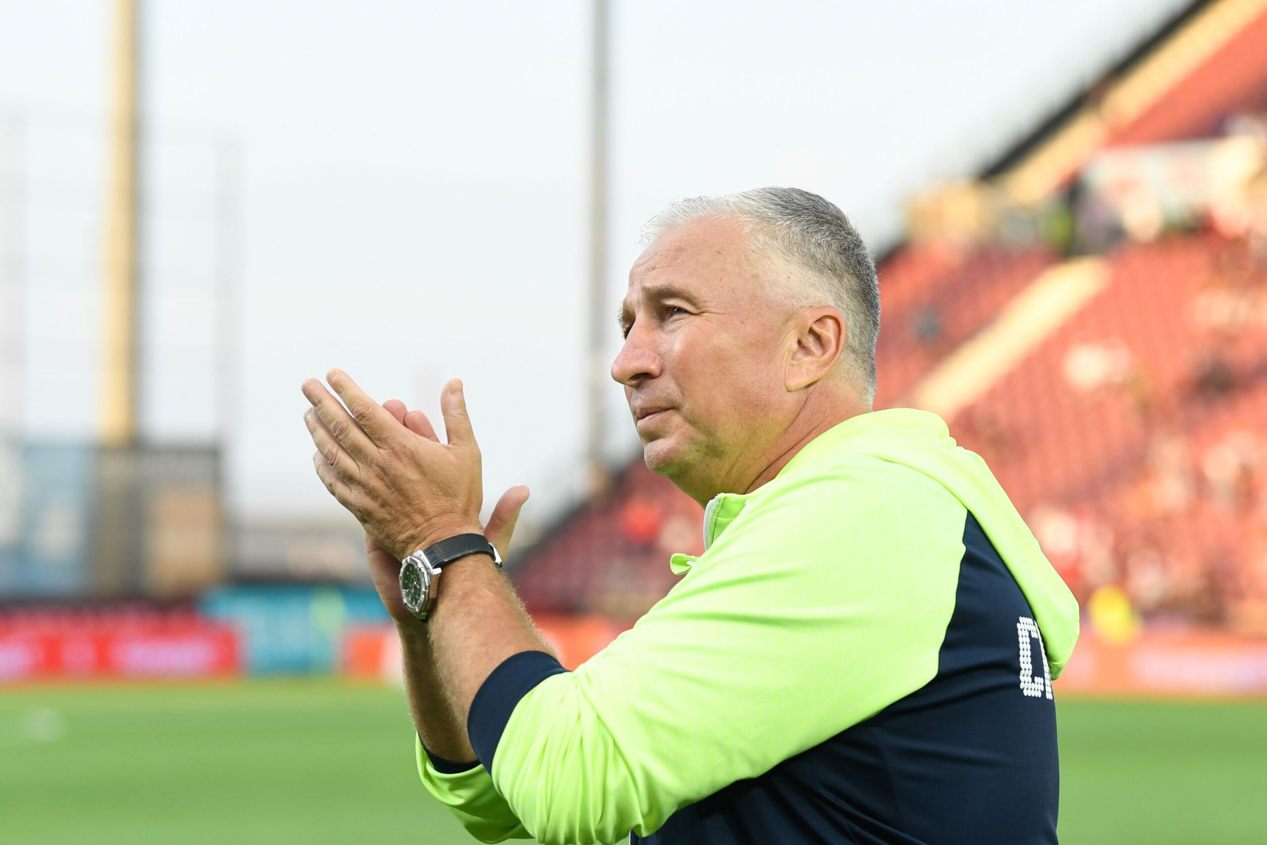 Dan Petrescu se simte din ce în ce mai bine și se pregătește de revenirea pe linia de demarcație