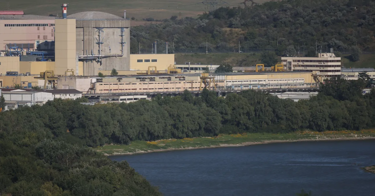Apele Române suplimentează debitul Dunării pentru a asigura funcționarea Centralei Cernavodă