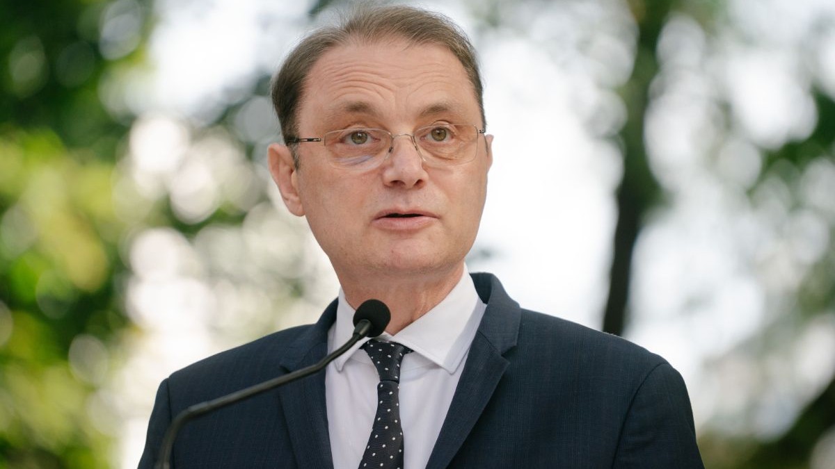Prioritățile guvernului Luca Niculescu: creșterea pensiilor mici și noua lege a salarizării unitare