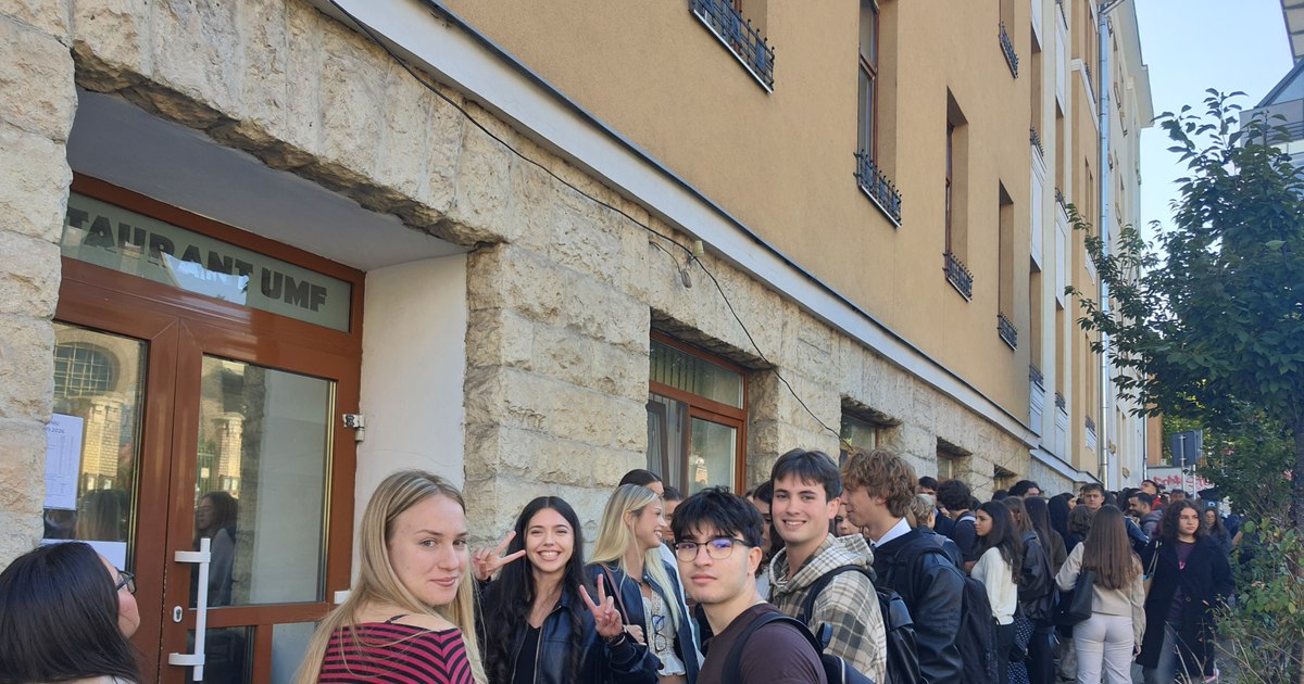 Studenții francezi de la UMF Cluj-Napoca: o resursă financiară pentru universități și o supapă pentru sistemul medical