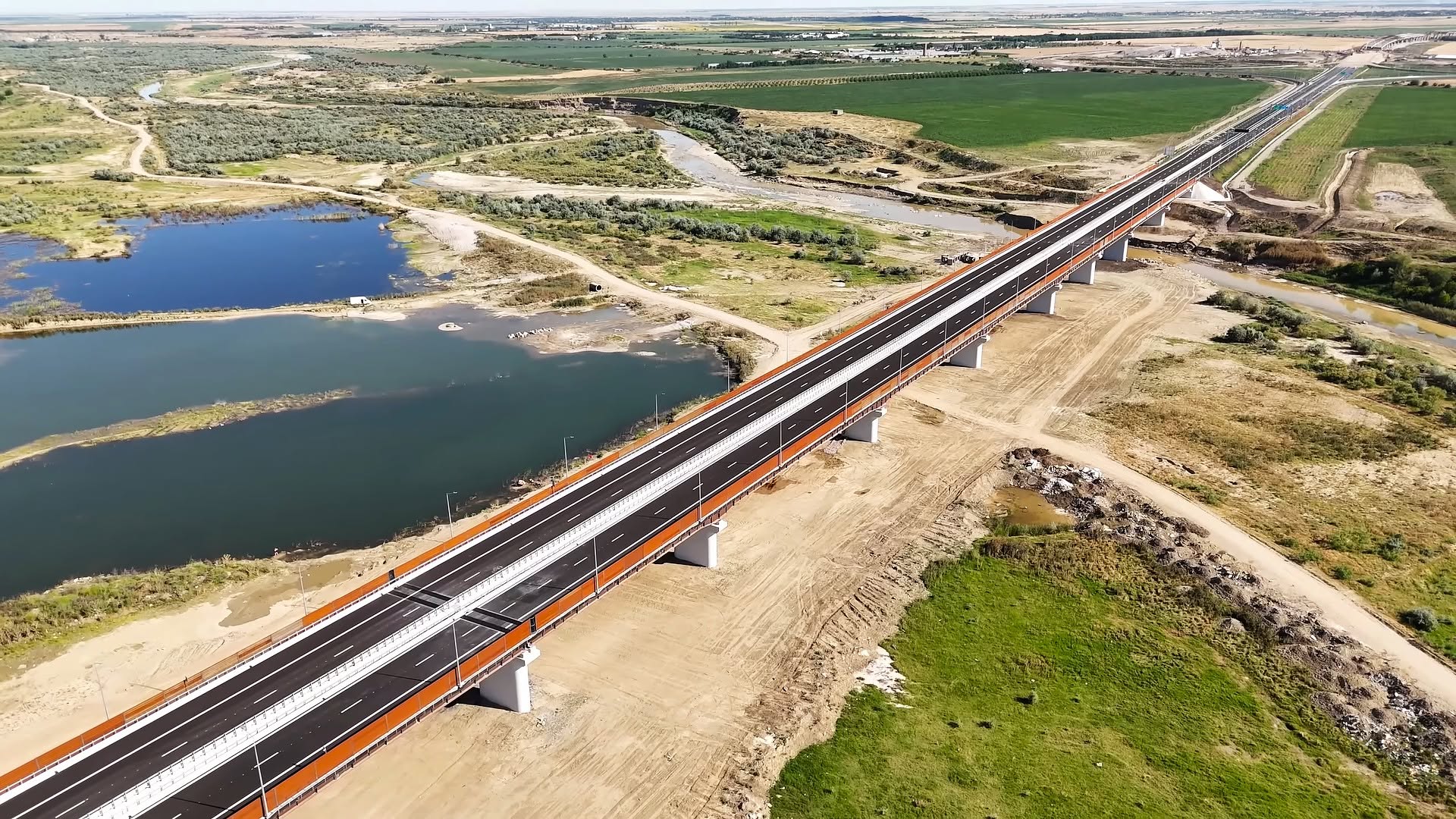 Autostrăzile A7 și A8 sunt acum obiective strategice europene, conform răspunsului Comisiei Europene