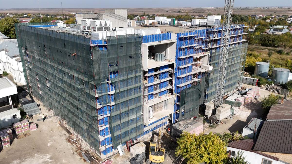 Spitalul din Tecuci trece la etapa dotărilor tehnice esențiale după finalizarea structurii