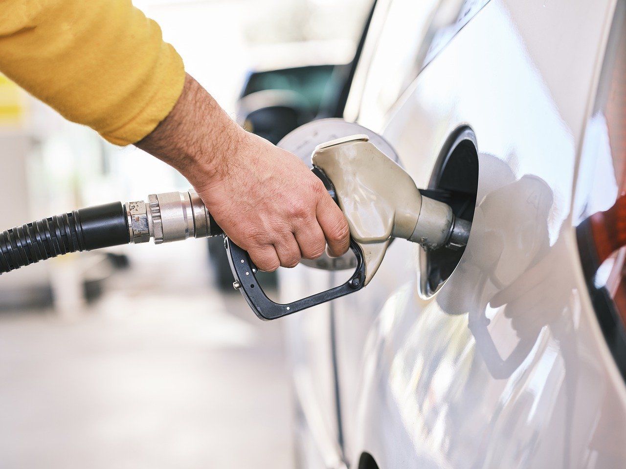 Franța va reduce prețul la motorină: șoferii vor economisi aproximativ 10 euro la fiecare plin
