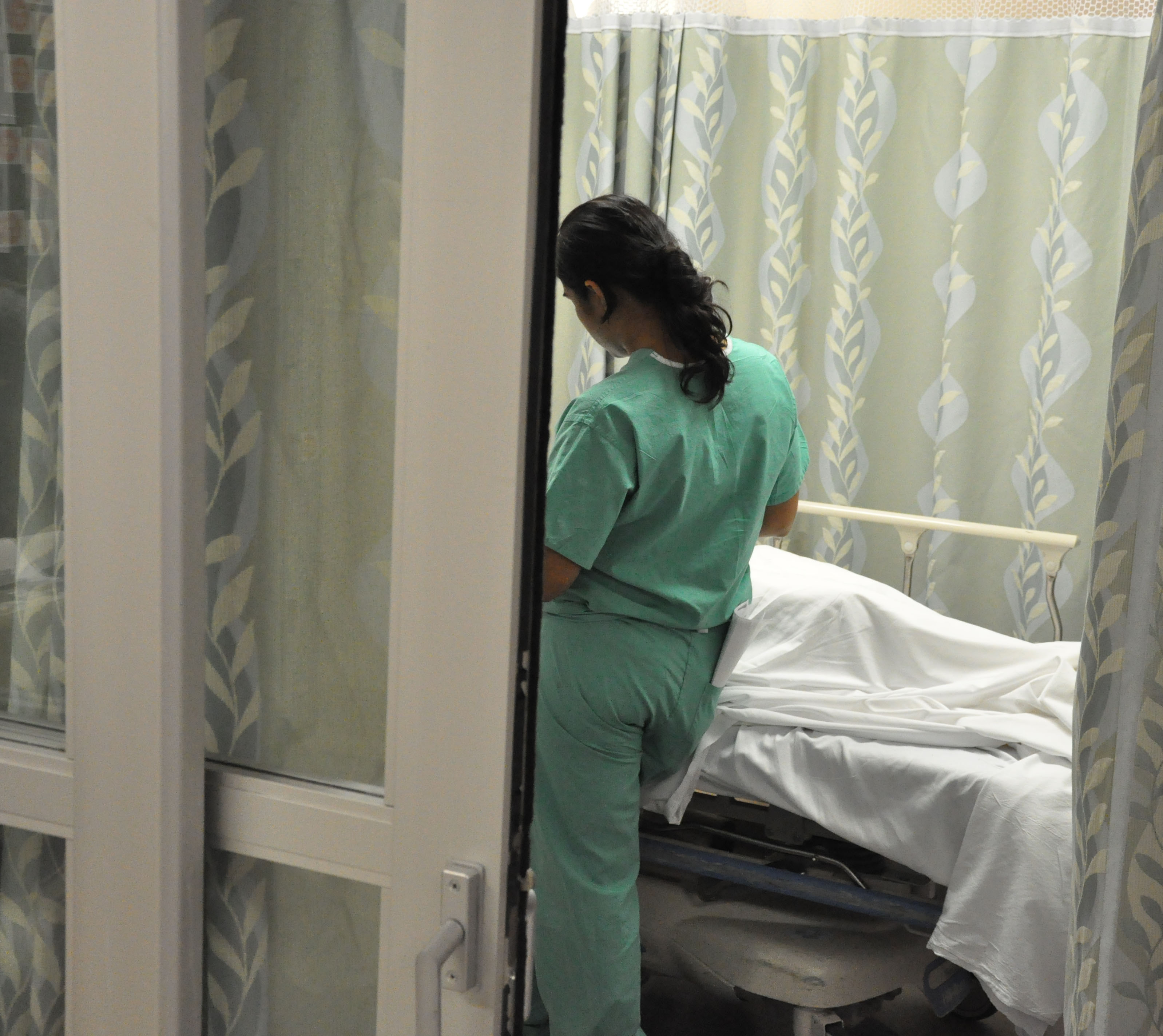 Aparținătorii pacienților oncologici vor putea beneficia de concediu și indemnizație pentru investigații medicale