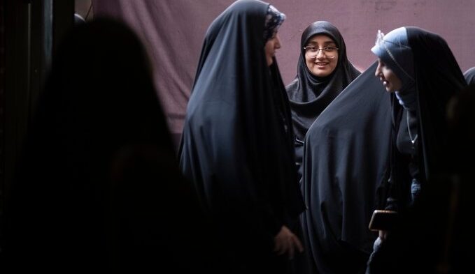 Proteste în Azerbaidjan după interdicția purtării hijabului în instituțiile de învățământ