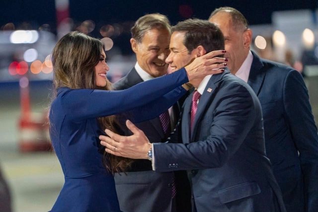 Kimberly Guilfoyle confirmă demisia din funcția de ambasador al SUA în Grecia după solicitarea Casei Albe