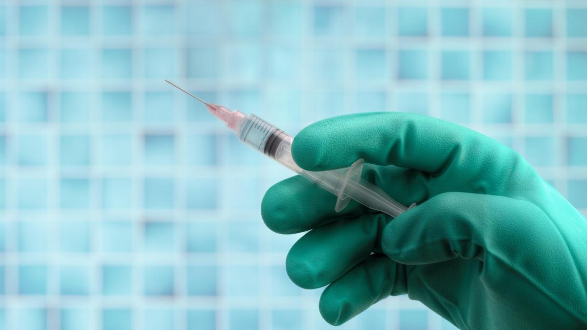 OMS pregătește un studiu clinic pentru un nou vaccin împotriva Ebola în Republica Democratică Congo