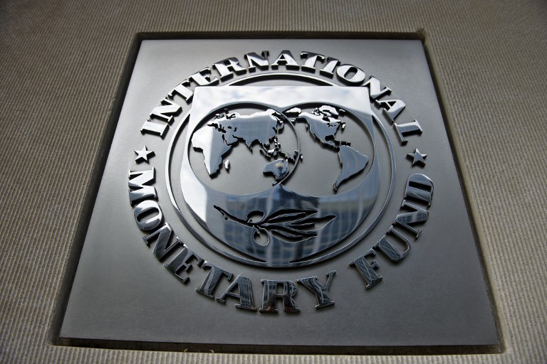 FMI a revizuit în jos prognoza economică pentru România: se estimează o scădere de 0,5%